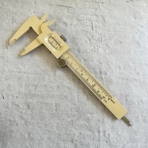 Vintage Plastic Caliper - old science classroom tool - measurement tool