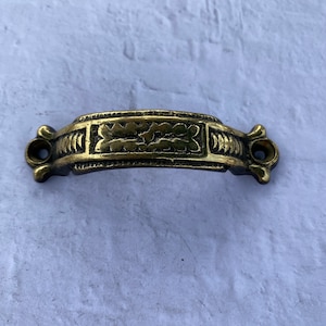 Vintage brass drawer pull -  door pull - antique drawer pull - Made In NZ brass drawer handle - brass