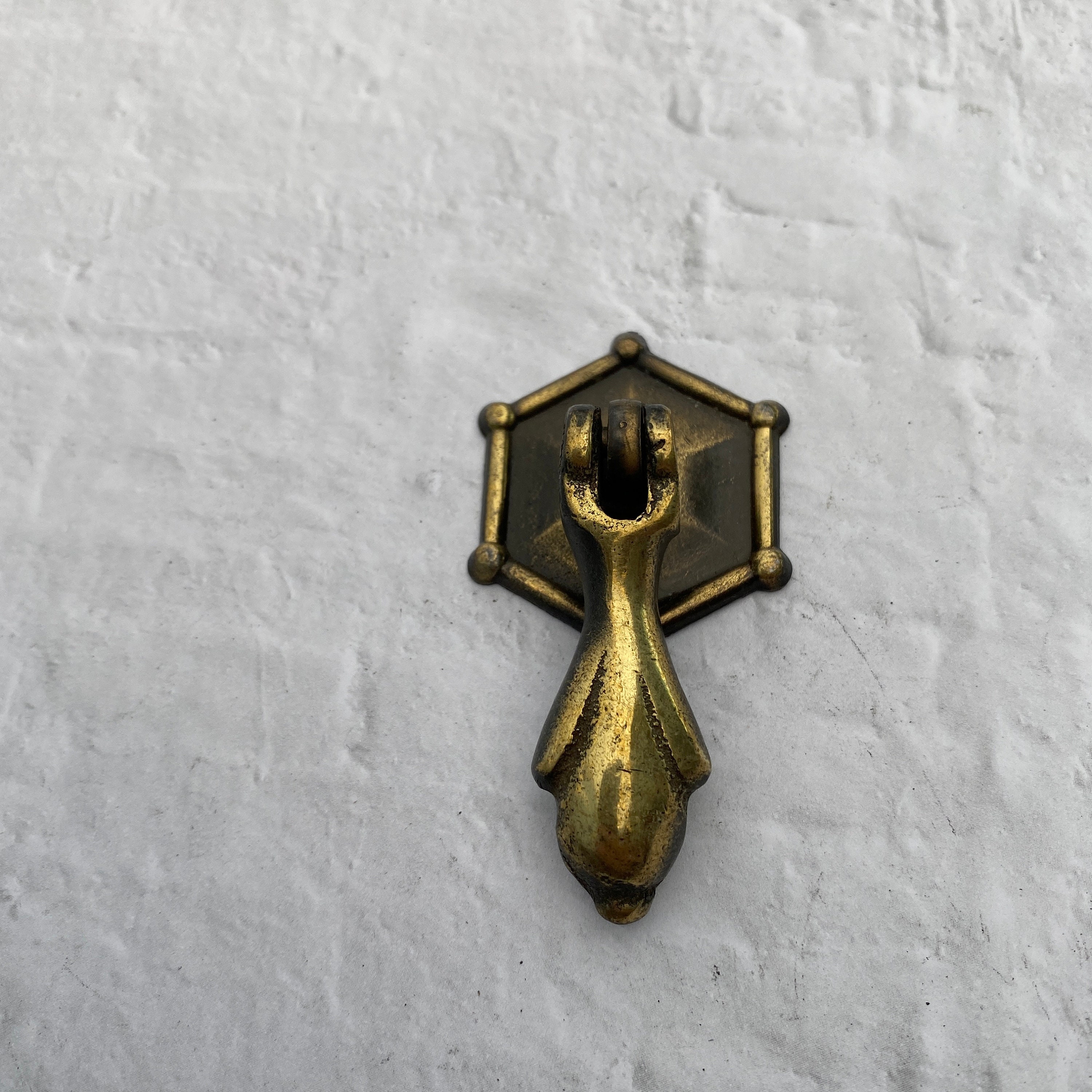 thumbnail image 2 of Antiqued Brass Queen Anne Drawer Pull – 2-1/2" Center To Center, Hepplewhite Style 2 of 4