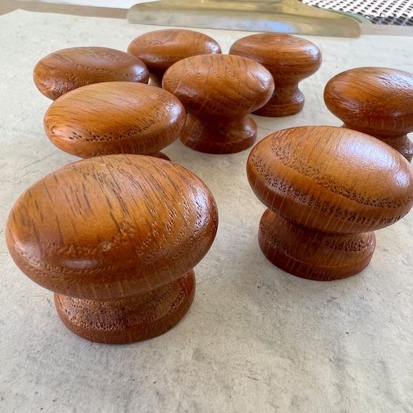 Wooden Vintage knob - wooden drawer pulls - dresser knobs - cabinet knobs