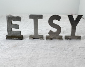 Vintage small aluminum mailbox letters  – stand up aluminum address letter – old metal letter – house letter – sign letter – silver metal
