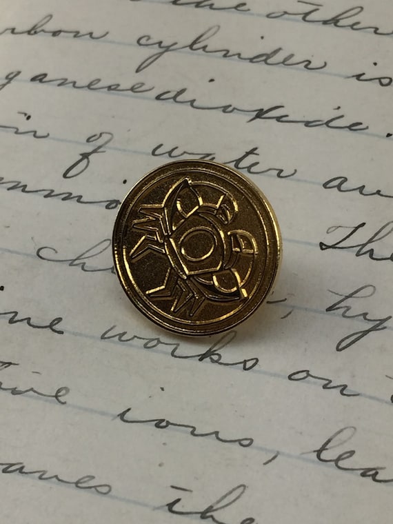 Cancer zodiac Pin - Gold metal lapel pin - astrology Pin - zodiac pinback gift - zodiac sign pinback