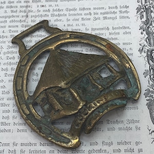 Vintage Brass Horse Bridle ornament - vintage brass horse harness medallion - brass horse pendant - horse carriage hardware