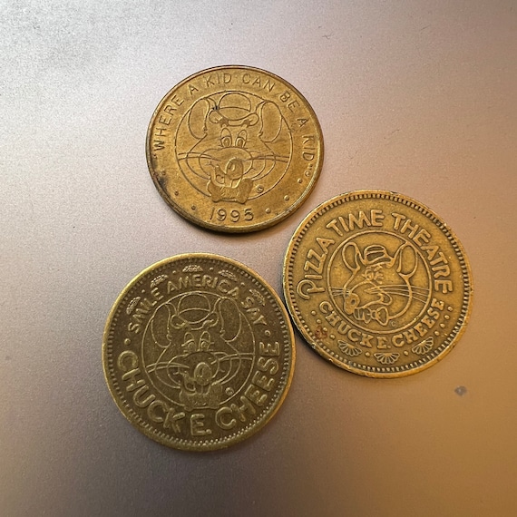 Chuck E Cheese's arcade - Birth year Token 1981- 2007 -vintage token old coin  - coin charm - vintage token