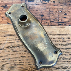 Vintage door plate - knob back plate keyhole - escutcheon plate - doorbell- door knob - antique architectural hardware - salvaged door