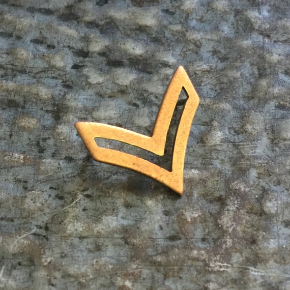 Military Chevron Rank Pin - Army Uniform pin - vintage armed forces pin - usa military pin - vintage pinback - lapel pin - vintage hat pin