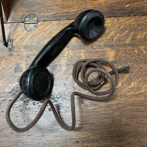 Vintage 1940's Western Electric Desktop Telephone F2 handset receiver - no base