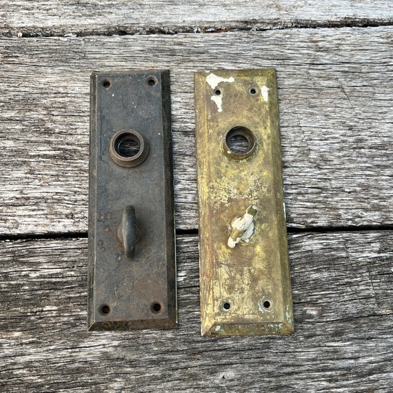 Vintage door plate - knob back plate keyhole - escutcheon plate - doorbell- door knob - antique architectural hardware - salvaged door