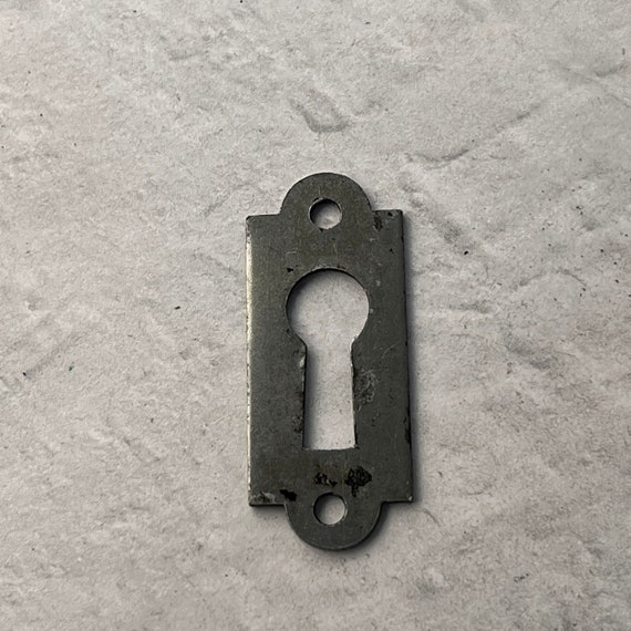 Vintage nickel plated escutcheon  -small  keyhole - antique  charm - keyhole pendant - key plate - vintage hardware - keyhole necklace