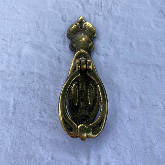 Vintage brass drawer pull -  with keyhole -door pull - antique drawer pull - Made In NZ brass drawer handle - brass