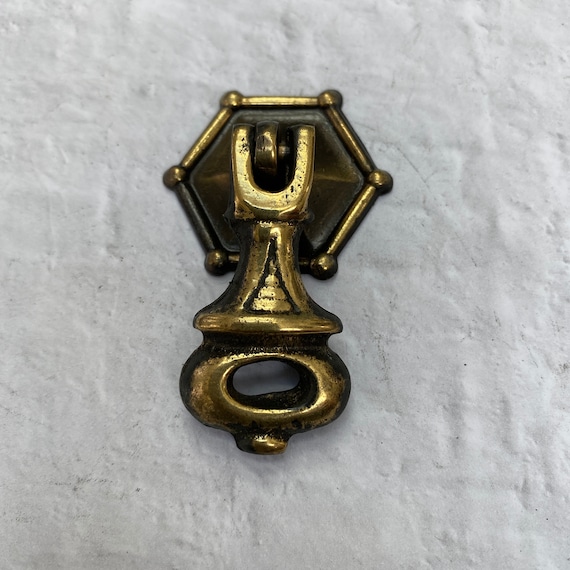 Vintage brass drawer pull -  door pull - antique drawer pull - Made In NZ brass drawer handle - brass