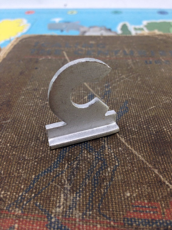 Small Letter C - Vintage Aluminum Letter - Silver 1" tall