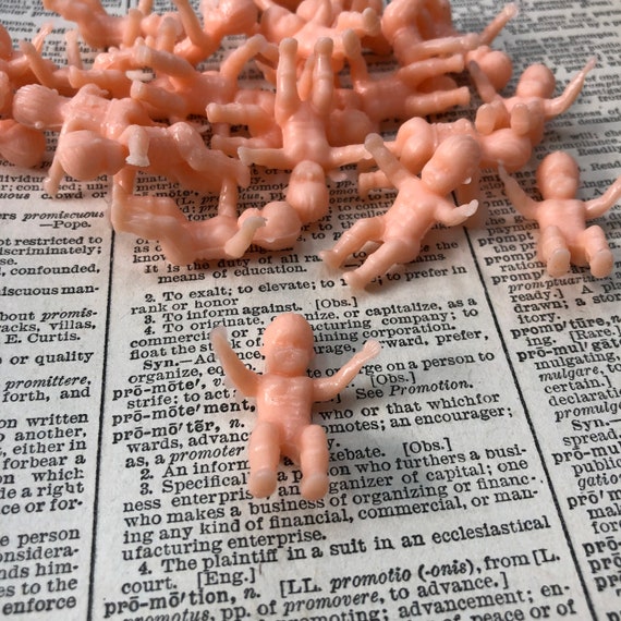 Plastic Babies Set Of 5 Baby Shower Game Craft Supply Mini Doll