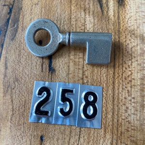 Silver Antique Skeleton key - vintage skeleton key - vintage  barrel key charm - little old key – steampunk key rustic skeleton key