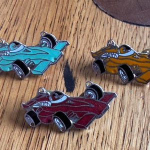 Race Car lapel pin - vintage F1 Indy Car jacket pin -  Car pins - Vintage Car Automobile Racing Lapel Pins