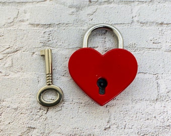 Vintage style red heart padlock - LOVE small jewelry box lock - luggage lock - small gold key lock - lock and key Valentine's