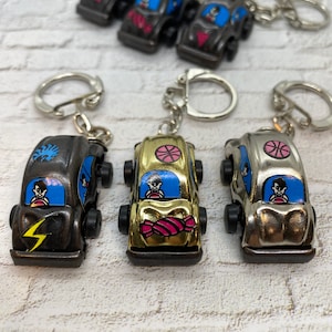 Vintage Toy Car key chains - VW Bug - Volkswagen beetle small metal keychains -car Keychain - key fob