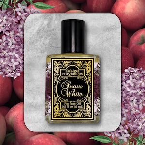 SNOW WHITE Perfume Oil with Green Apple, Lilac, Sweet Basil, Hazelnut, Peru Balsam, Balsam Fir, Cedarwood, Fairytale, TAT 2-3 Weeks