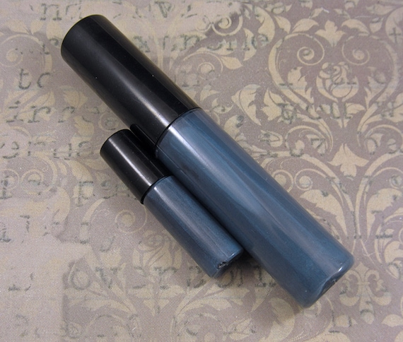 TOMBSTONE Liquid Lipstick Dark Cool TOMBSTONE Liquid Lipstick Dark Cool