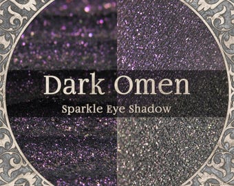 Sombra de ojos DARK OMEN: Maquillaje en polvo vegano negro brillante,