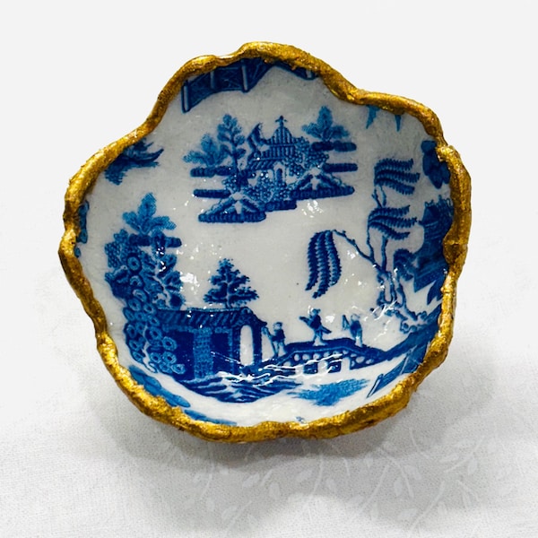 Handmade Mahjong Blue Willow Ceramic Dice Dish, Decoupaged Trinket Ring Bowl