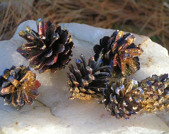 12 Hand Painted Pine Cones***Regal Deep Red and Navy Blue with Gold and Glitter***Forest Fairy Fantasy Decoration***Wedding and Holiday Home