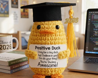 Positive Duck Graduation 2025 2026, Crochet Duck Desk Decor with Cap, Motivational Gift for Student, Stress Relief Duck