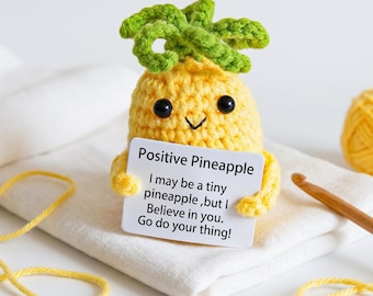 Handmade Positive Pineapple Crochet Figurine with Encouragement Card, Inspirational Desk Decor, Stress Relief Gift for Office Students