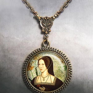 Anne Boleyn necklace, Anne Boleyn jewelry, Tudor Rose necklace Tudor necklace Tudor jewelry Queen of England Queen gift British royalty gift