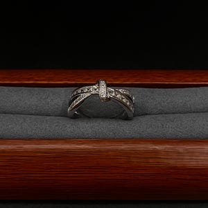 Anillo doble con diseño único y elegante, joyería minimalista, regalo personalizado delicado y ajustable, estilo vintage.