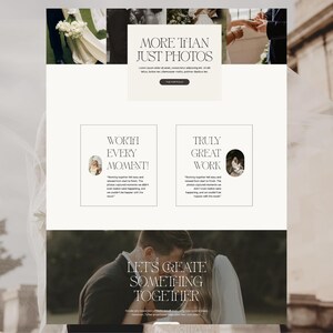 K&ouml;nnte beinhalten: Ein Website-Design in neutralen Farben mit den Texten &bdquo;MORE THAN JUST PHOTOS&ldquo; und &bdquo;WORTH EVERY MOMENT!&ldquo; und &bdquo;TRULY GREAT WORK&ldquo;. Das Design enth&auml;lt Bilder einer Hochzeit und eines Paares.