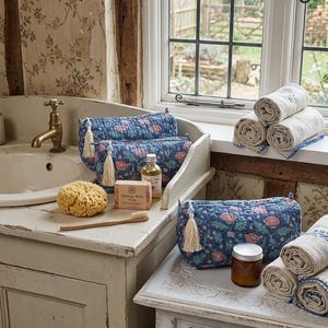 Quilted Woodblock Print Wash Bags in Blue Heritage Poppy, Waterproof Lining