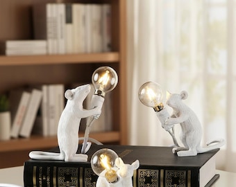 Set di 3 topi in resina originali con lampada a LED, luce notturna da scrivania unica, lampada da tavolo divertente e originale per camera da letto e ufficio, regalo con design nordico, topo bianco.