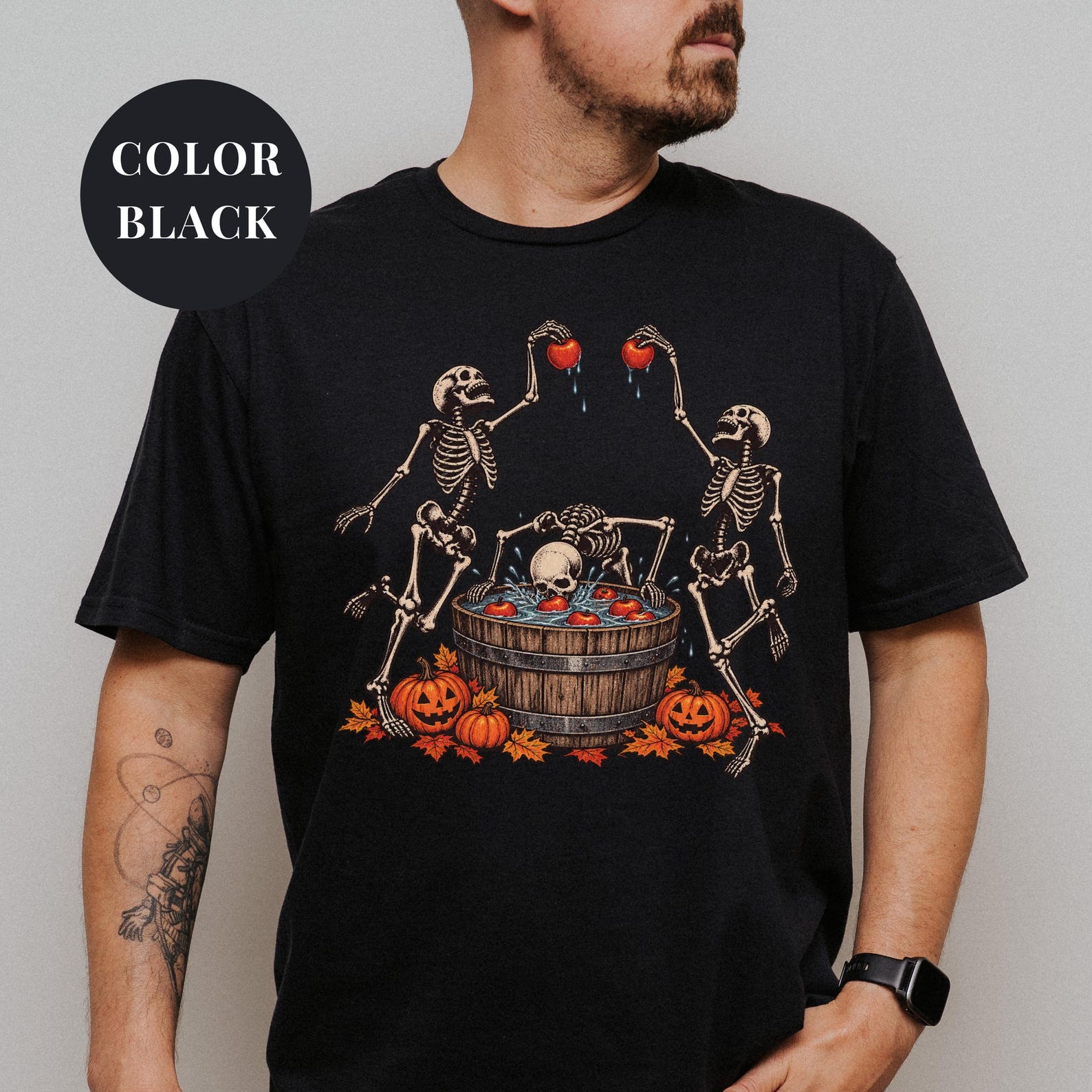 Funny Skeleton Bobbing for Apples T-shirt, Vintage Halloween Shirt ...