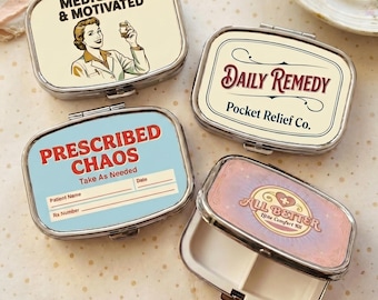 Personalized Retro Pill Box – Custom Text Travel Medication Case, Funny Mini Pill Organizer for Purse, Cute Gift