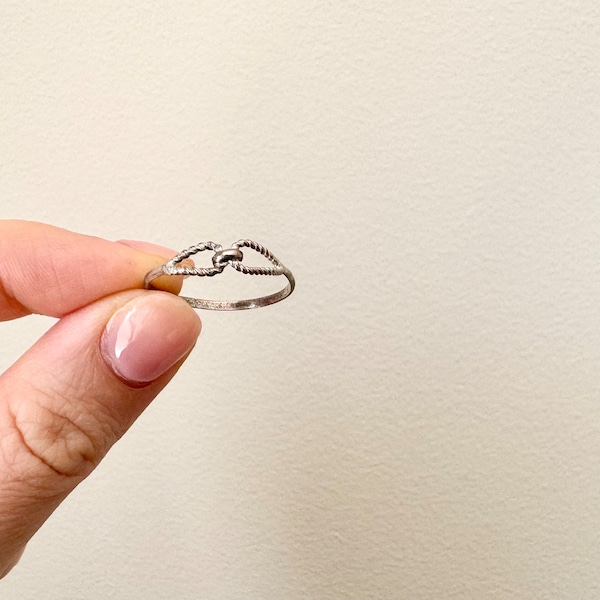 Simple Vintage Sterling Silver Ring - Size 8