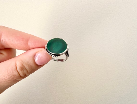 Vintage Sterling Silver & Round Green Agate Stone… - image 1