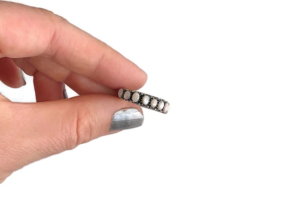 Vintage Sterling Silver and Pearlescent Shell Ring