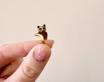 Vintage Bronze Cat Ring - Size 9 1/2