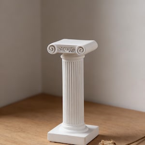Matte White Resin Ionic Column Decor: Minimalist Classical Display Stand Prop