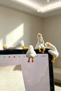 A set of 4 pieces Resin Duck Monitor Buddy, Desk Toy, Office Decor, Stress Relief Ornament product logo