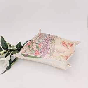 Vintage Kimono Fabric Tray - Small Catchall Tray, Silk Floral Japanese Design, 4.7 x 4.7 inches