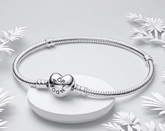 Pulsera Pandora Moments de plata de ley 925 con corazón y cadena de serpiente, joyería elegante, pulsera preciosa y chic, regalo ornamentado, regalo para tu amante.