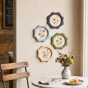 4x4 Wavy Scalloped Round Picture Frames, Pastel Colors, Single or 4-Piece Decorative Wall Frames, Boho Floral Frame for Home & Nursery Decor
