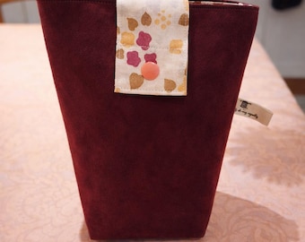 バーガンディのコーデュロイクラッチバッグ – ハンドメイドの裏地付きクラッチバッグ – エレガントなポーチ – 女性へのギフトに最適