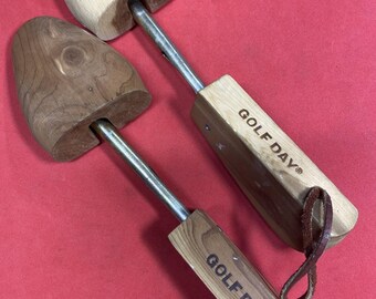 Pair of Golf Day Cedar Shoe Tree Stretchers Shaper Wood Wooden - Medium (C3)