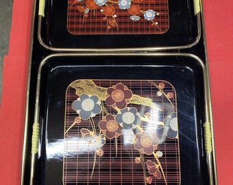 Vintage Toyo Japanese Nesting Trays Black Lacquer Ware Set 3 Gold Red Flowers