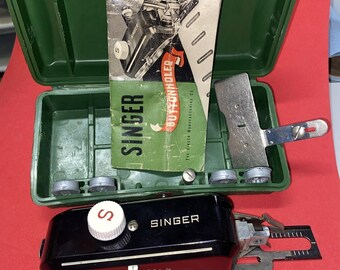 Vintage Singer Sewing Buttonholer With Case, Book Attachments (E1)