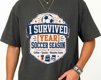 Camiseta personalizada del año en que sobreviví a la temporada de fútbol con insignia retro, camiseta para el día del partido.