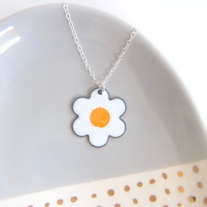 Daisy Necklace with silver chain, white & yellow flower pendant in enamel image 3